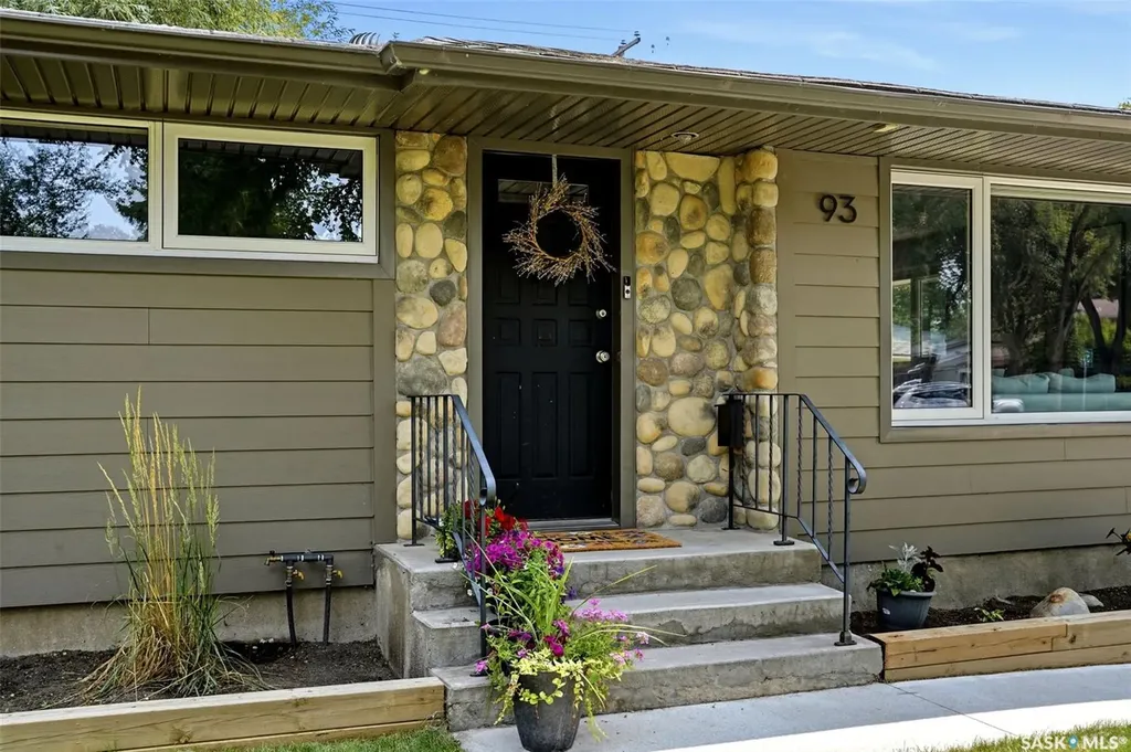 93 Martin Street Regina SK S4S 3W4