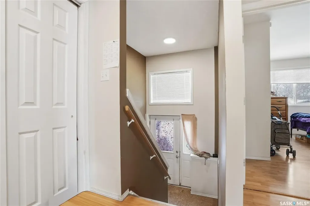 222 V Avenue S Saskatoon SK S7M 3B3