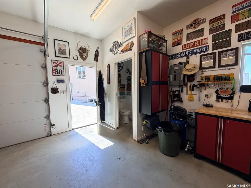 1912 Jesse Bay Estevan SK S4A 2W3