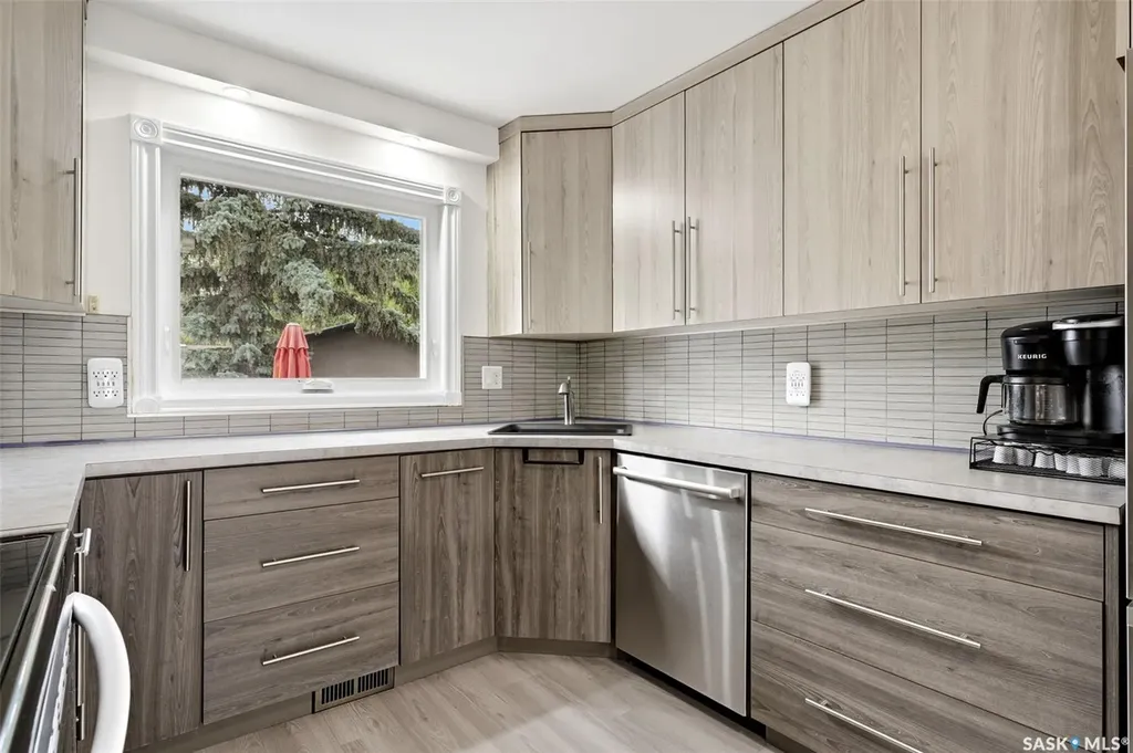 4064 Montague Street Regina SK S4S 3K2