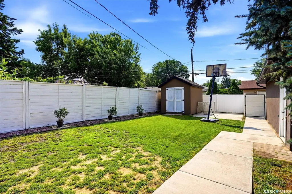 4064 Montague Street Regina SK S4S 3K2