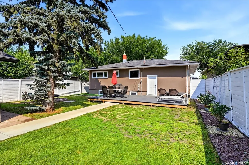 4064 Montague Street Regina SK S4S 3K2