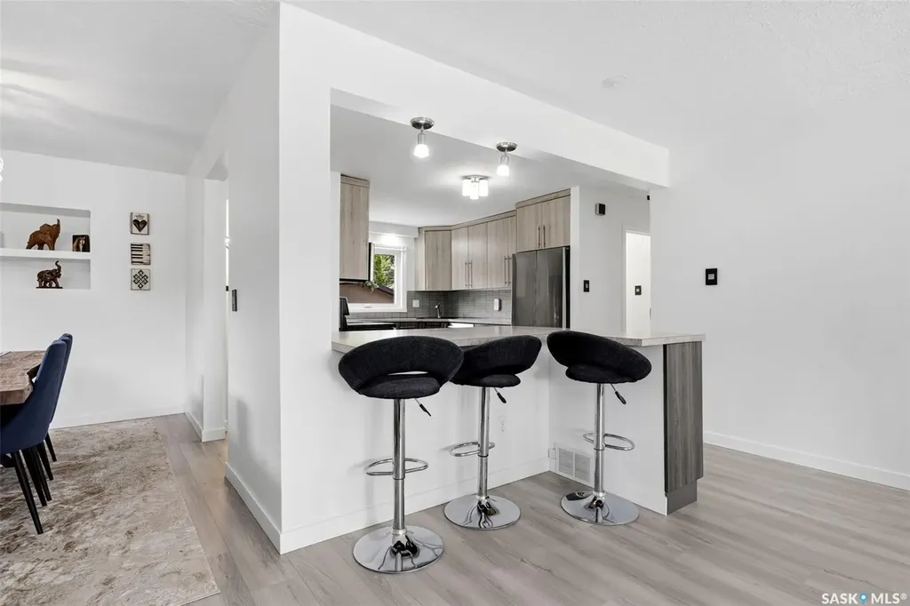 4064 Montague Street Regina SK S4S 3K2