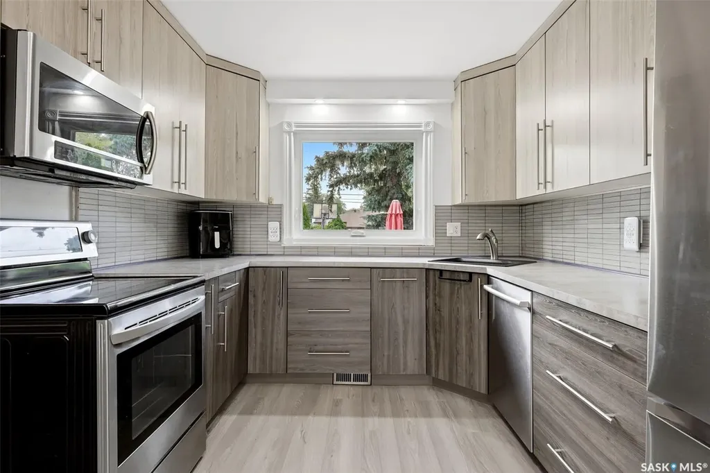 4064 Montague Street Regina SK S4S 3K2