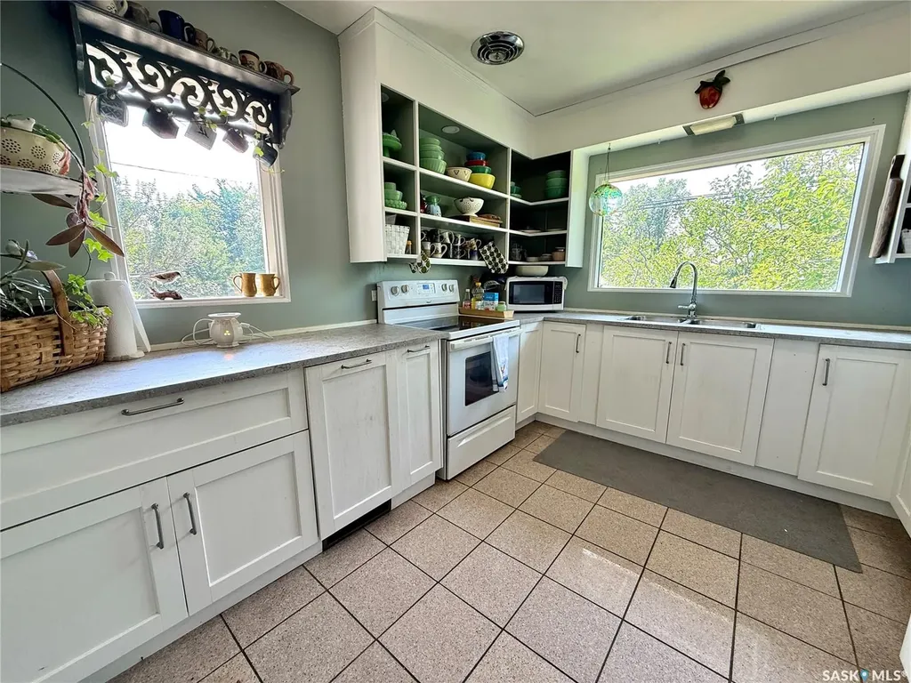 1502 97th Street North Battleford SK S9A 0K4