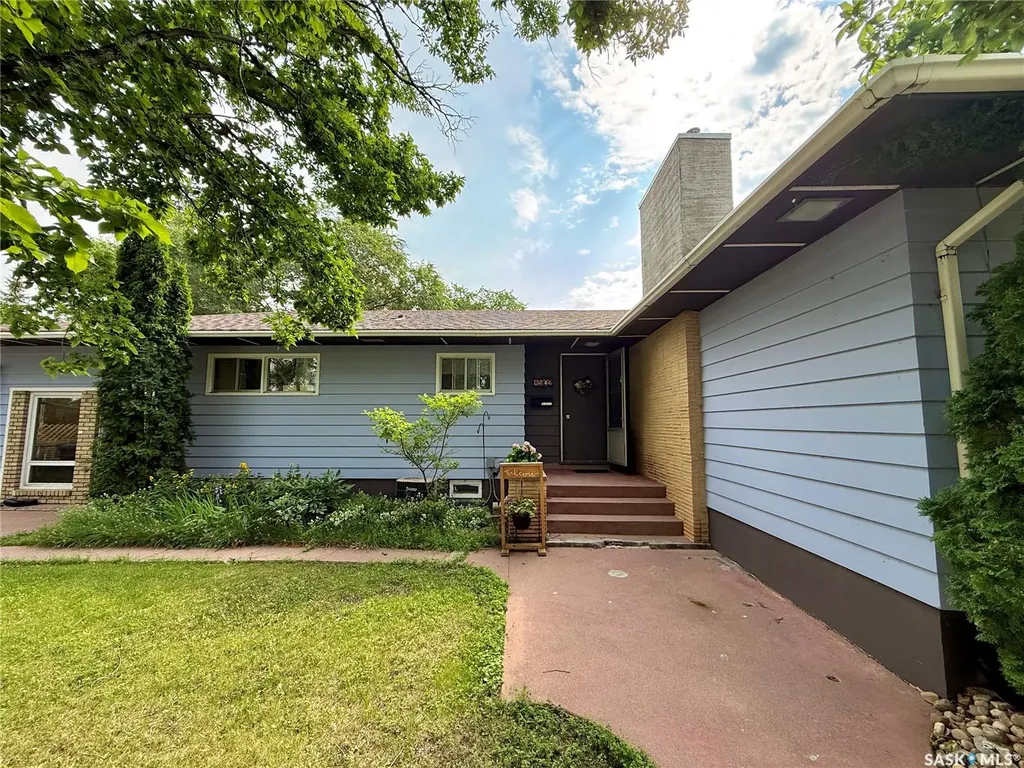 1502 97th Street North Battleford SK S9A 0K4