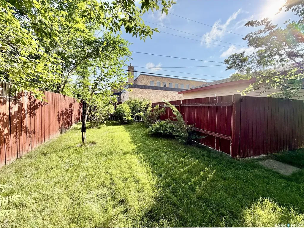 1305 2nd Street Estevan SK S4A 0M3