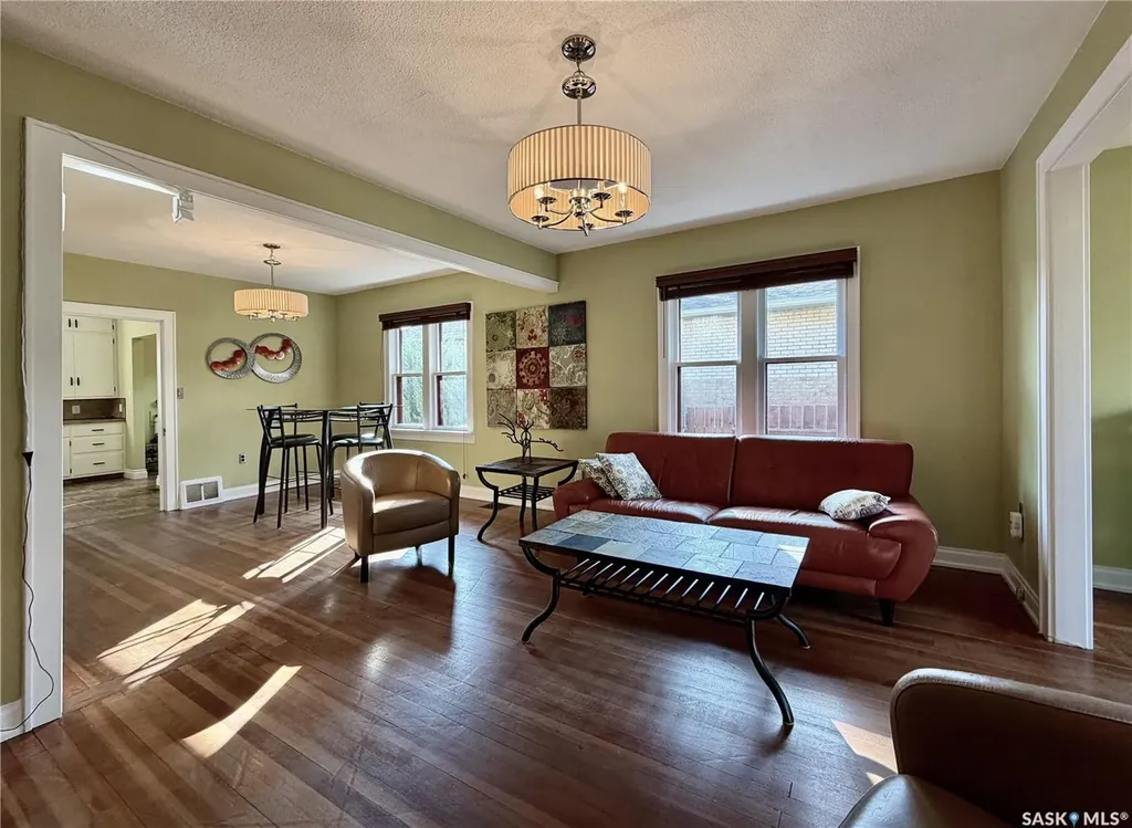 1305 2nd Street Estevan SK S4A 0M3