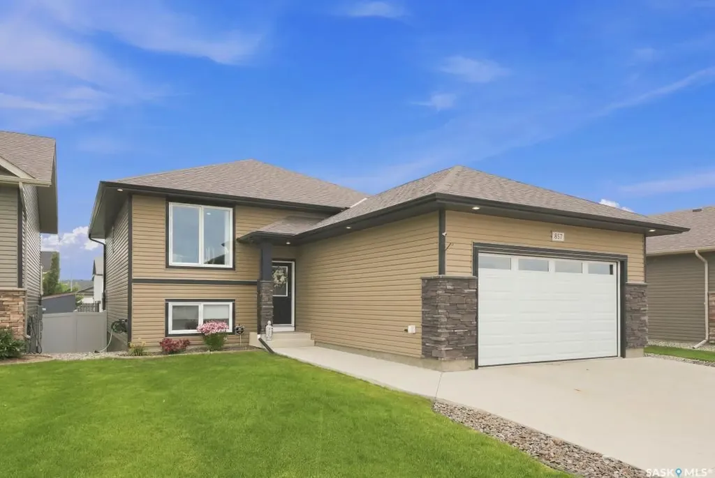 857 Reimer Road Martensville SK S0K 0A2