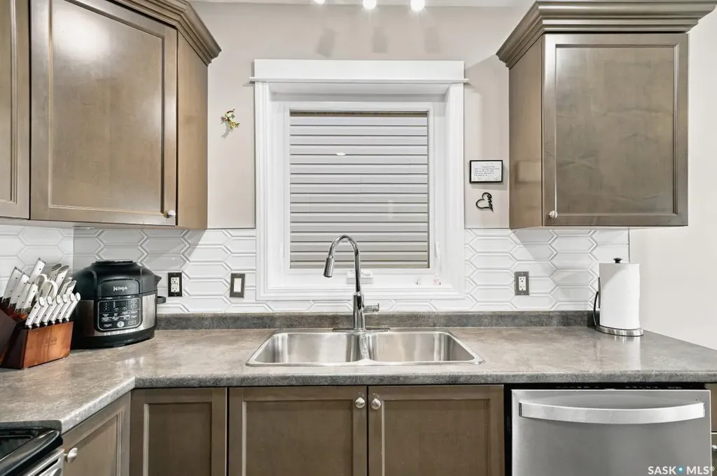 857 Reimer Road Martensville SK S0K 0A2