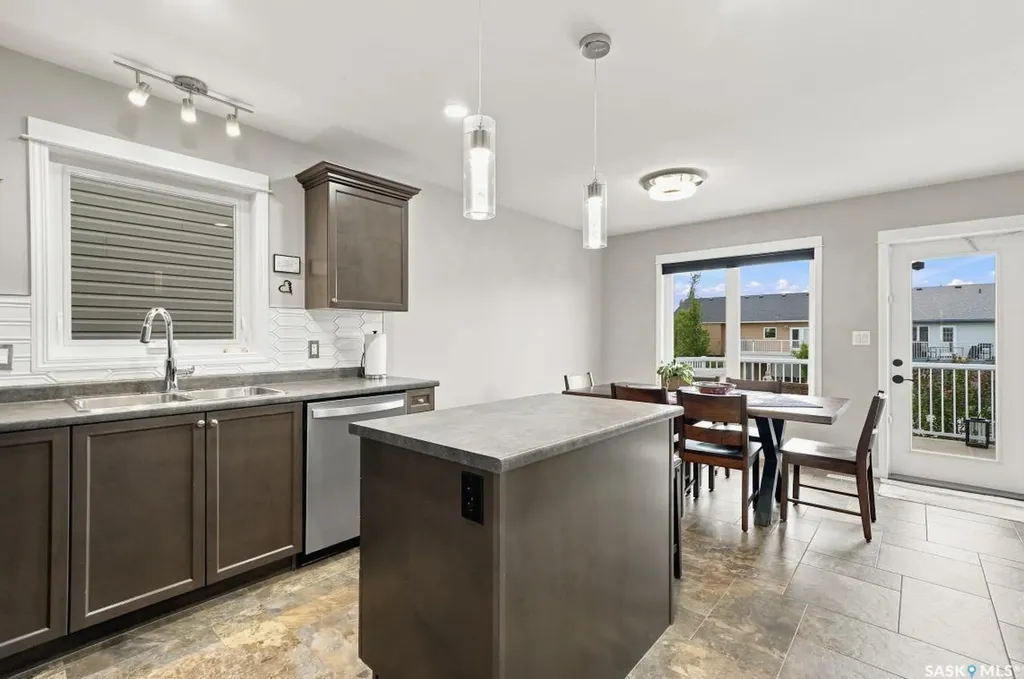 857 Reimer Road Martensville SK S0K 0A2