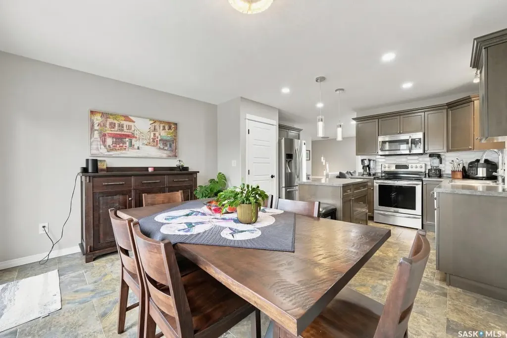 857 Reimer Road Martensville SK S0K 0A2