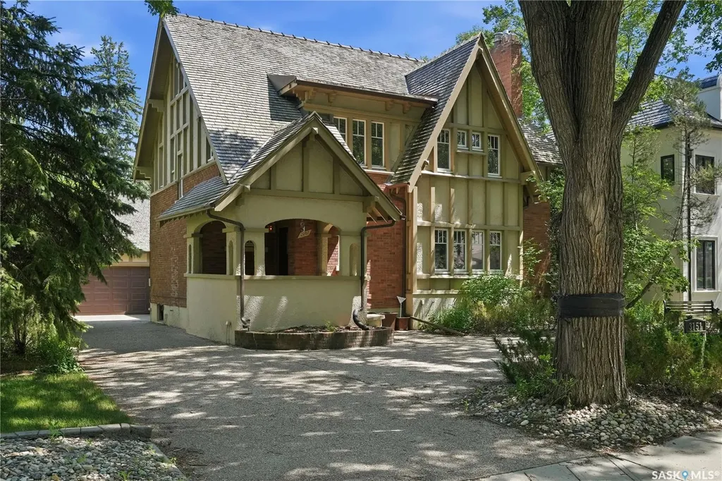 3151 Angus Street Regina SK S4S 1P5