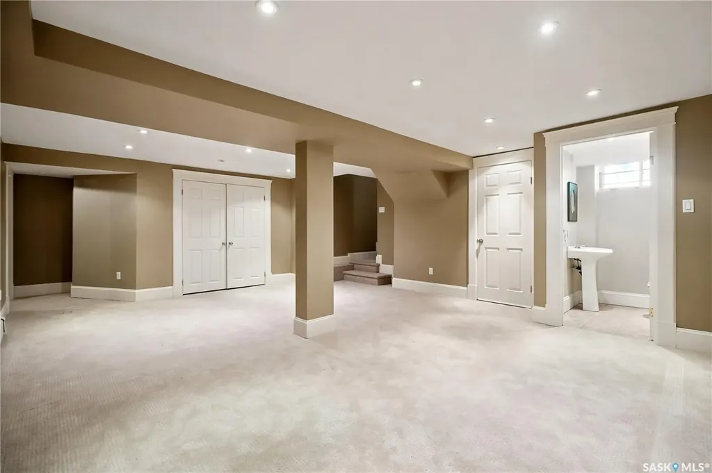3151 Angus Street Regina SK S4S 1P5