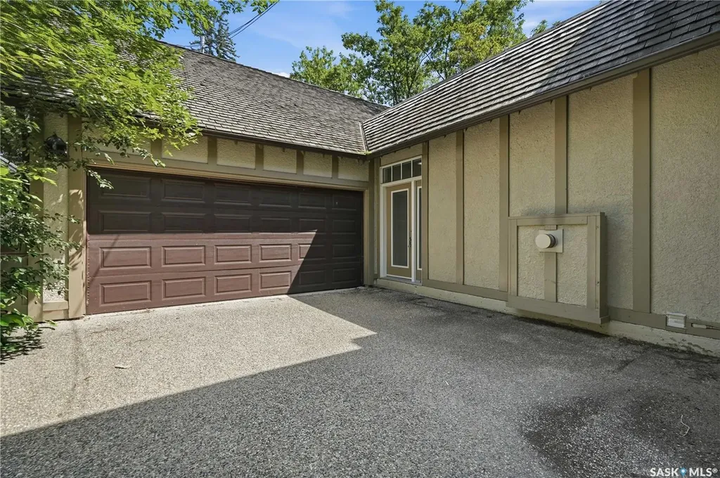 3151 Angus Street Regina SK S4S 1P5