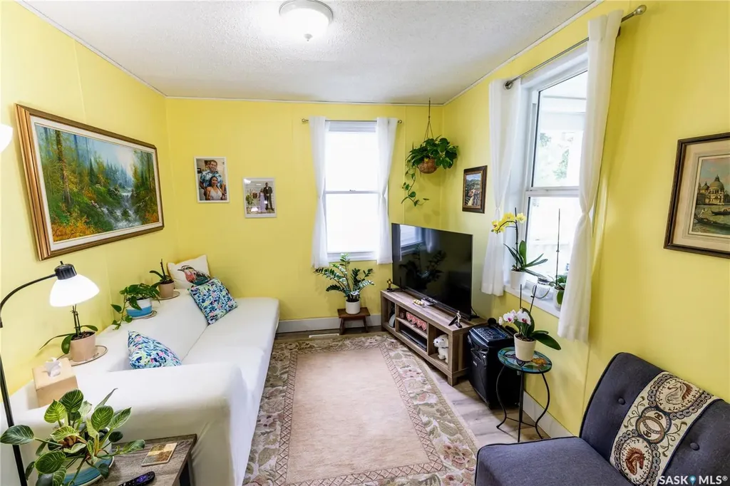 405 Saskatchewan Street Central Butte SK S0H 0T0