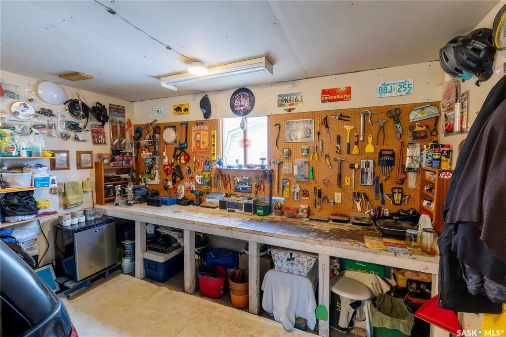 405 Saskatchewan Street Central Butte SK S0H 0T0