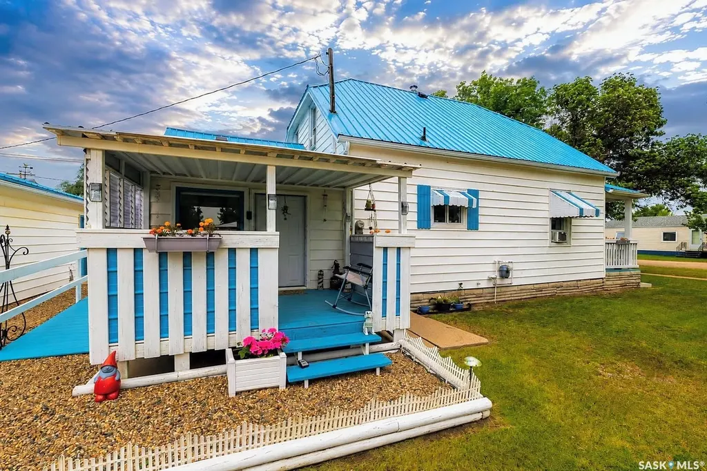 405 Saskatchewan Street Central Butte SK S0H 0T0