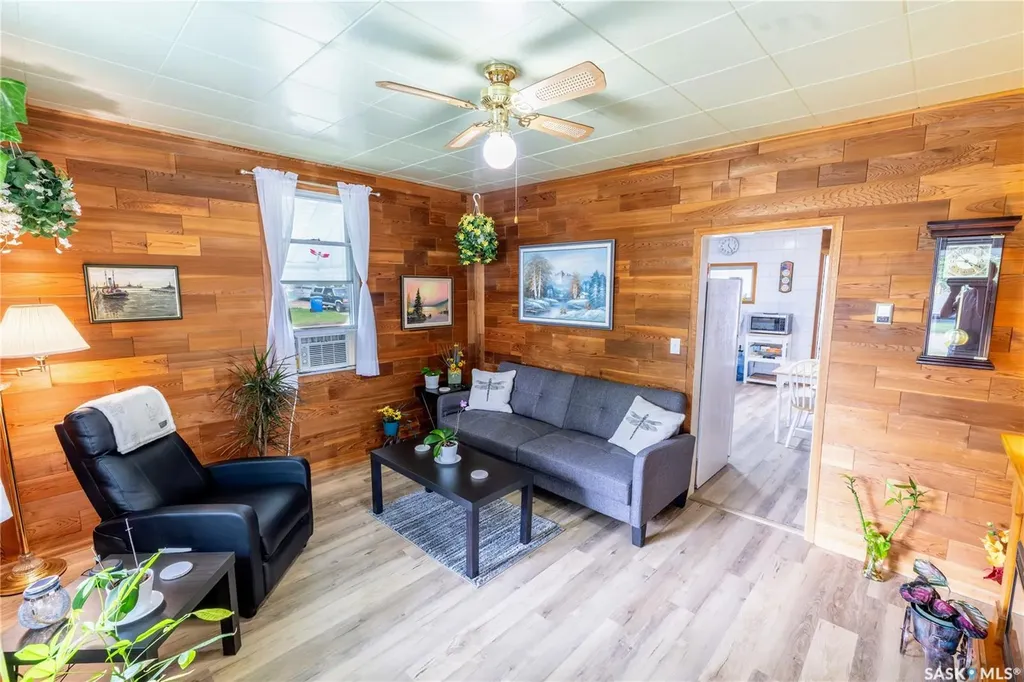405 Saskatchewan Street Central Butte SK S0H 0T0