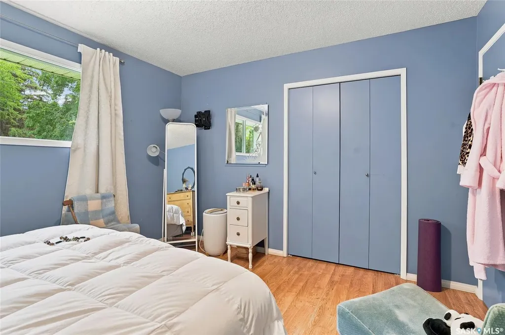 1205 Haida Avenue Saskatoon SK S7M 4N2
