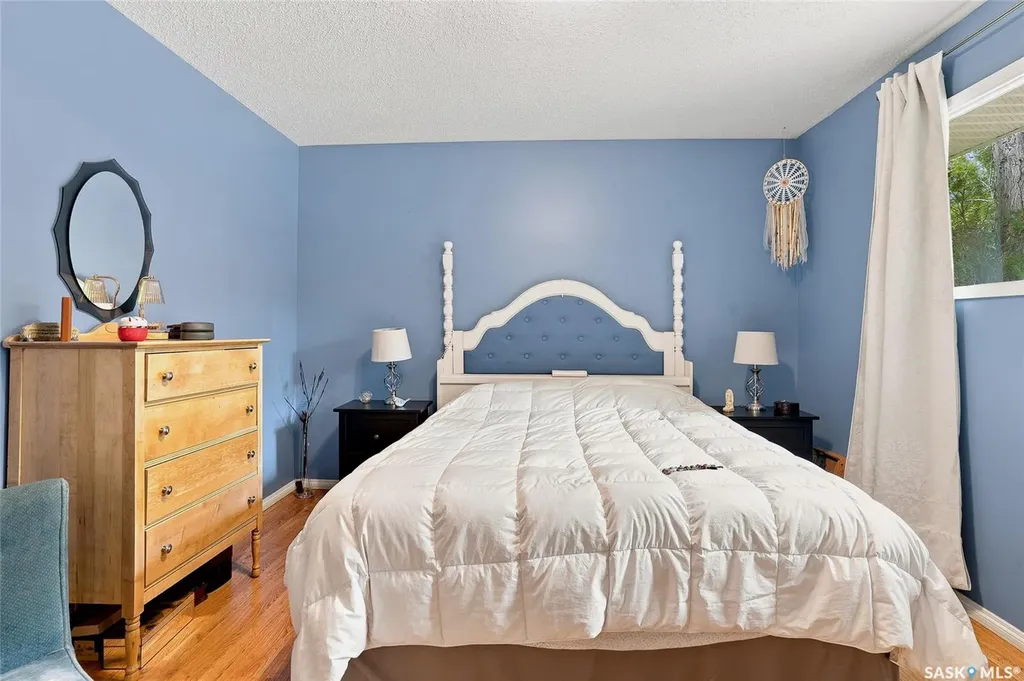 1205 Haida Avenue Saskatoon SK S7M 4N2