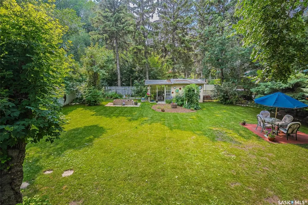 1205 Haida Avenue Saskatoon SK S7M 4N2