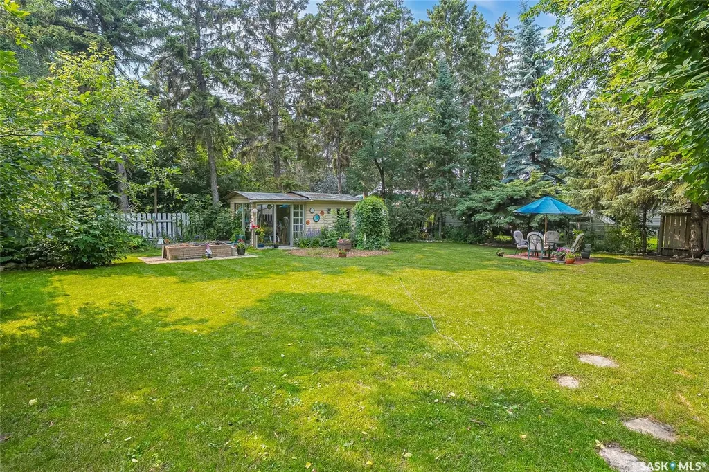 1205 Haida Avenue Saskatoon SK S7M 4N2