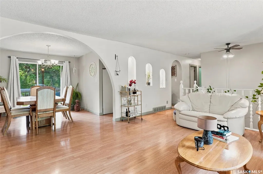 1205 Haida Avenue Saskatoon SK S7M 4N2