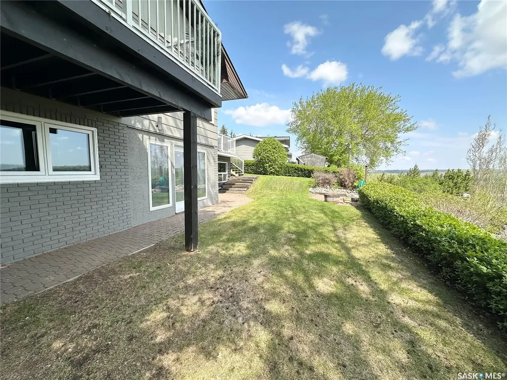 9 1st Street Battleford SK S0M 0E0
