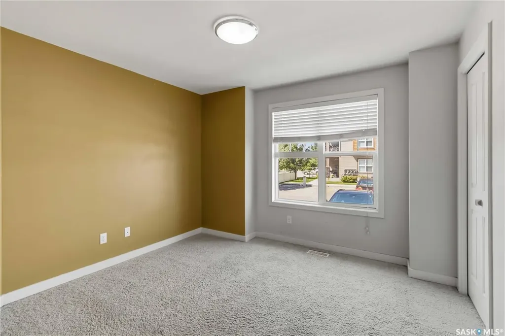 2315 Mcclocklin Road Saskatoon SK S7R 0K8