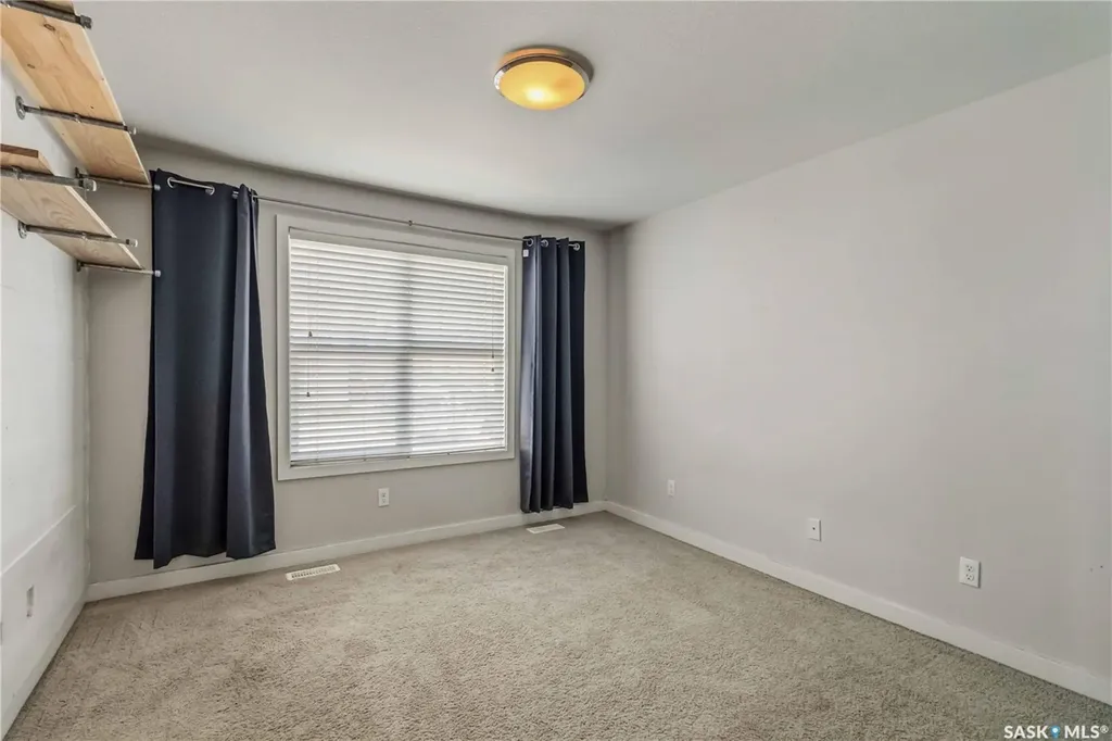2315 Mcclocklin Road Saskatoon SK S7R 0K8