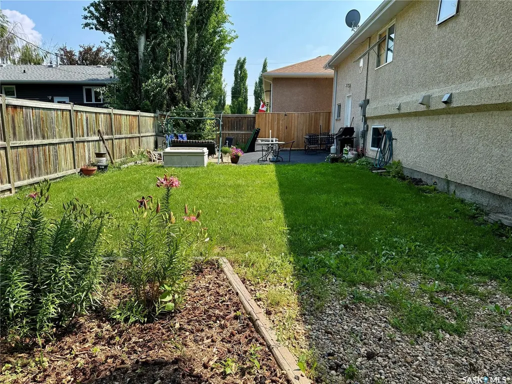 41 Campbell Place Clavet SK S0K 0Y0