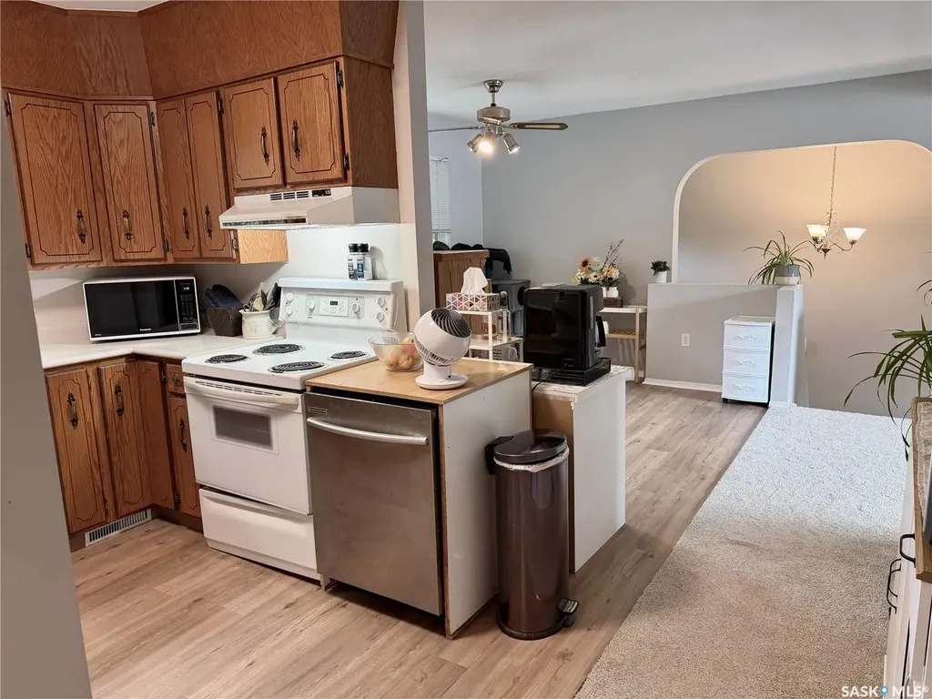 41 Campbell Place Clavet SK S0K 0Y0