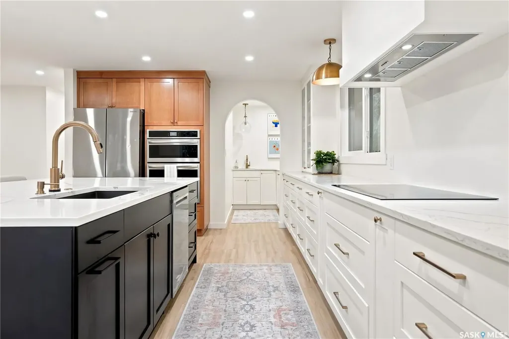 306 Valleyview Boulevard Caronport SK S0H 0S0