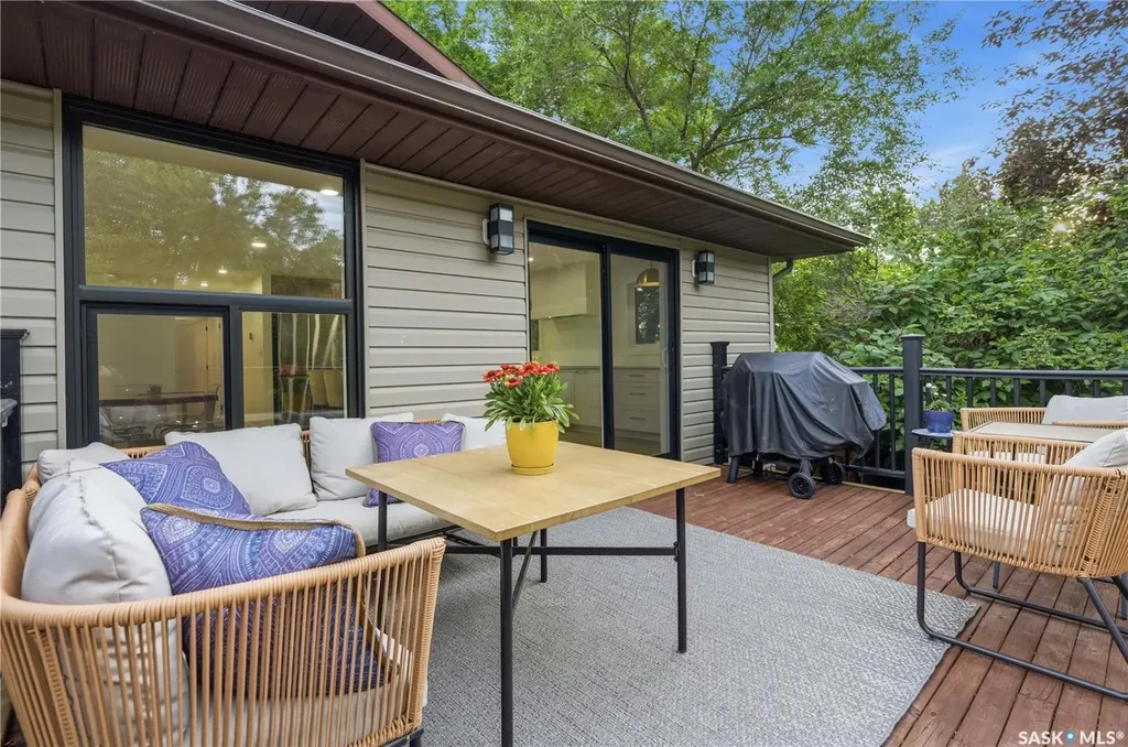 306 Valleyview Boulevard Caronport SK S0H 0S0