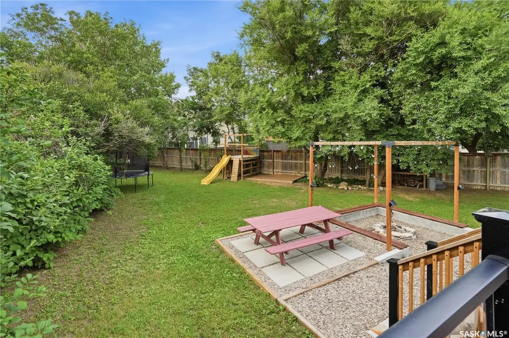 306 Valleyview Boulevard Caronport SK S0H 0S0