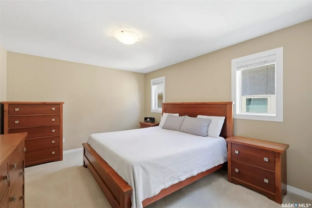 231 Maguire Court Saskatoon SK S7H 4E1