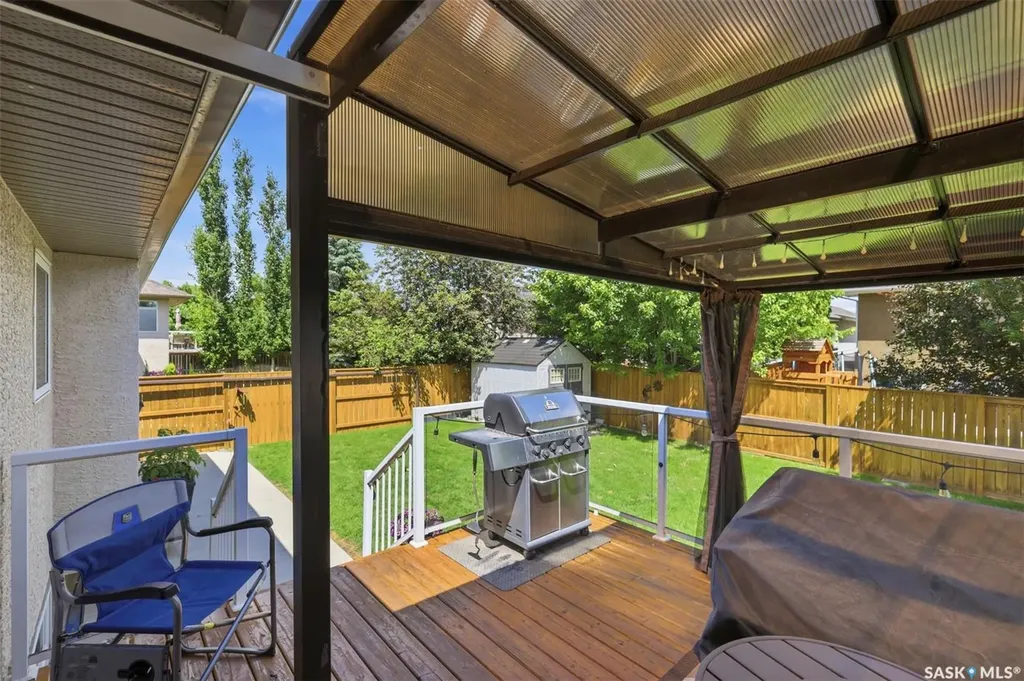231 Maguire Court Saskatoon SK S7H 4E1