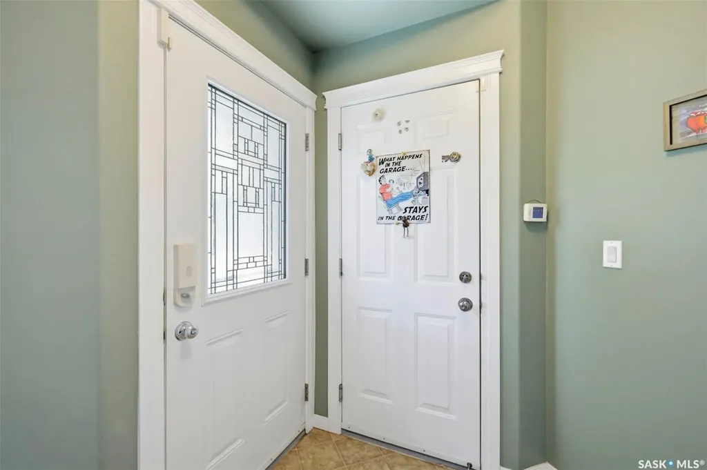 231 Maguire Court Saskatoon SK S7H 4E1