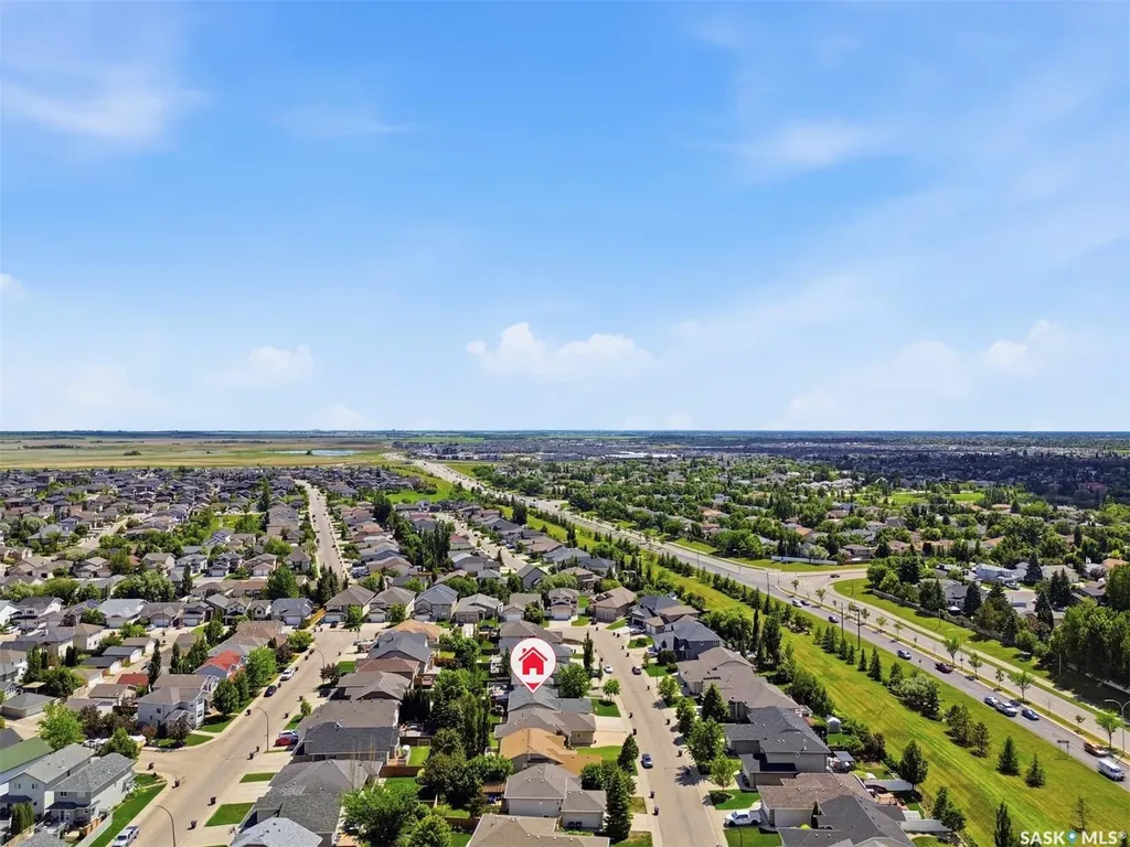231 Maguire Court Saskatoon SK S7H 4E1