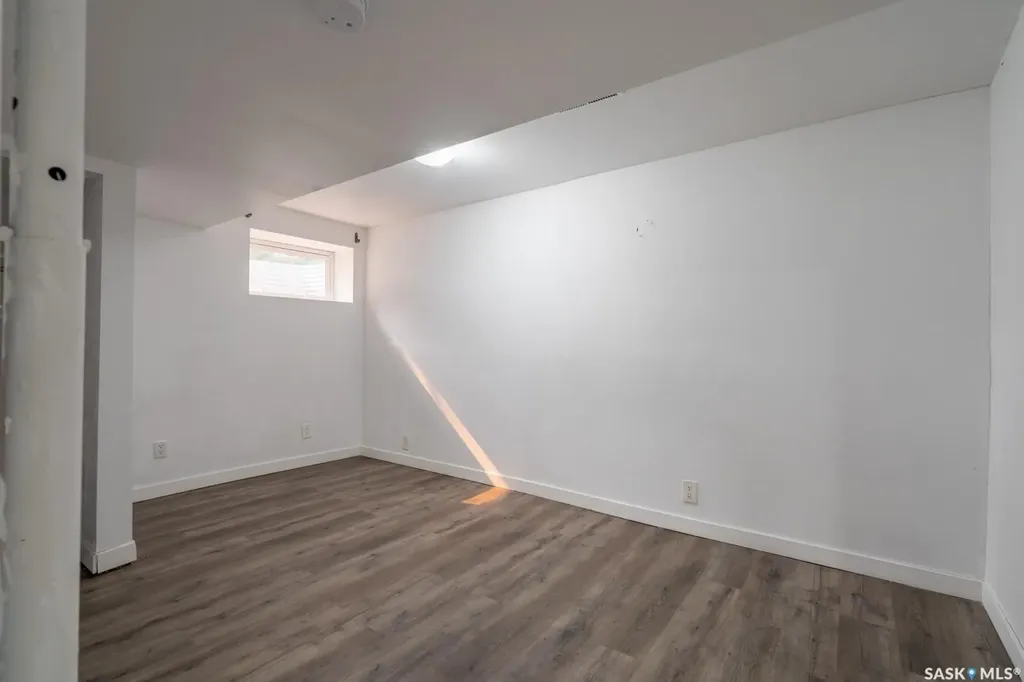 717 Montague Street Regina SK S4T 3H1