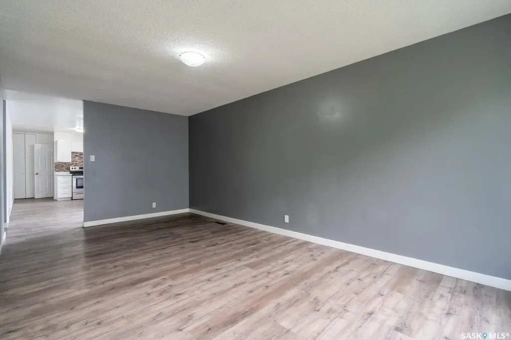 717 Montague Street Regina SK S4T 3H1