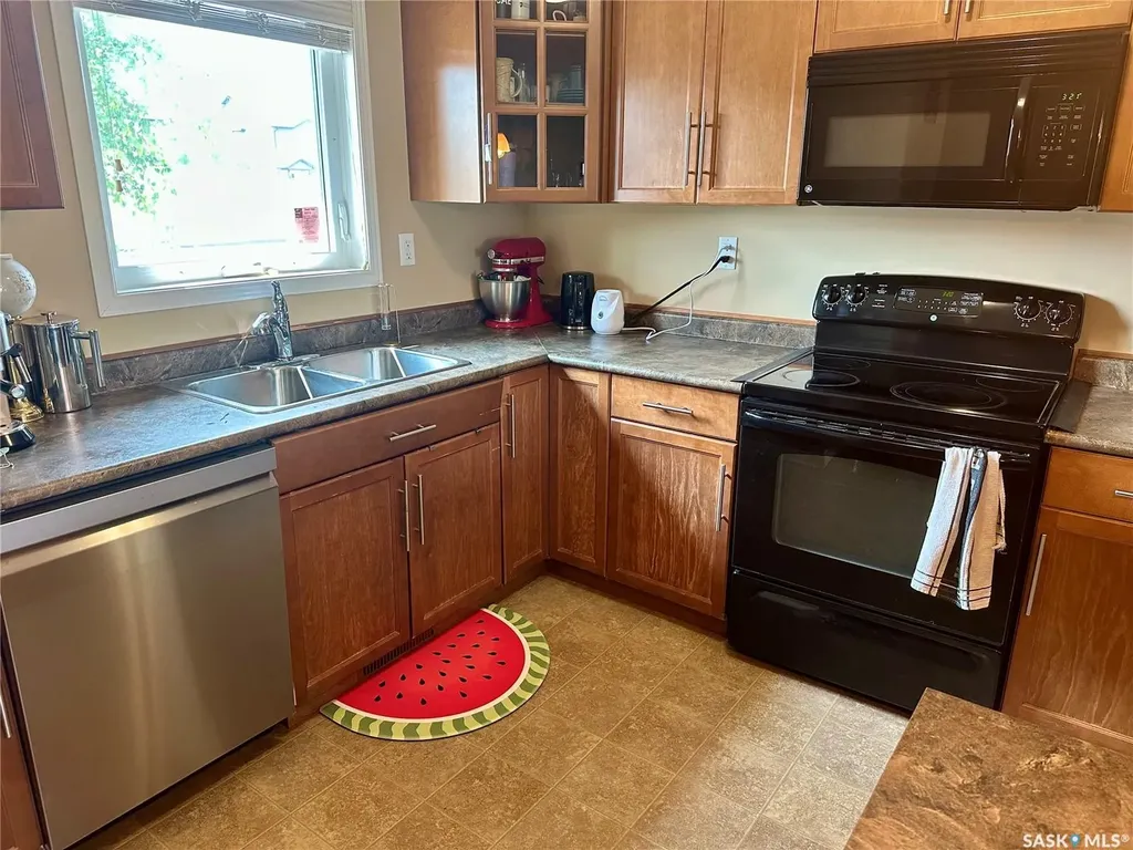 110 Shillington Crescent Saskatoon SK S7K 3J6