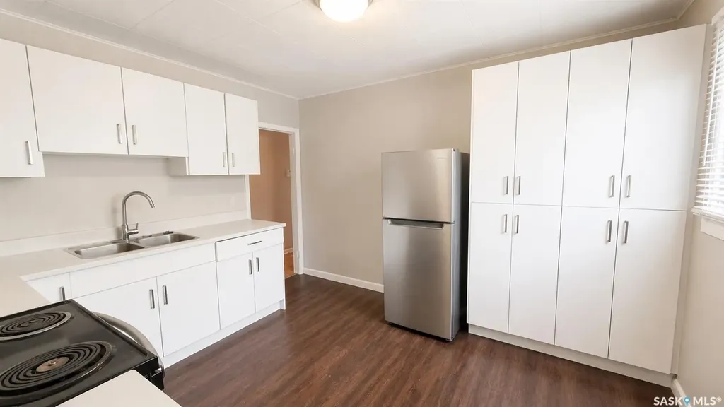 1924 22nd Street W Saskatoon SK S7M 0T9