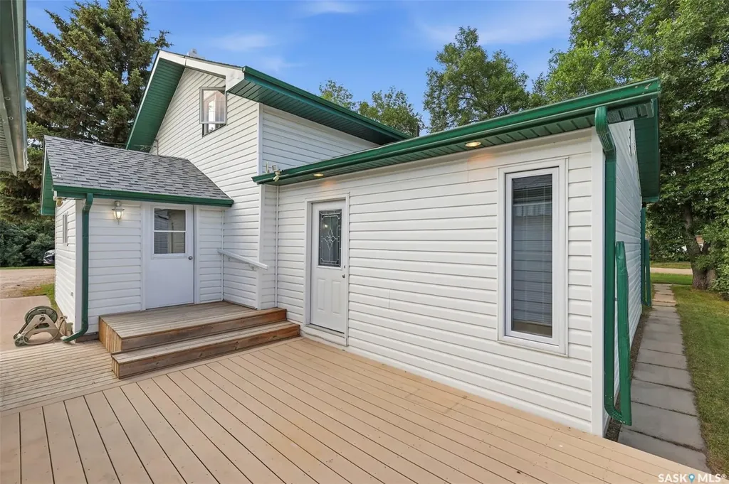 301 Rupert Street Simpson SK S0G 4M0