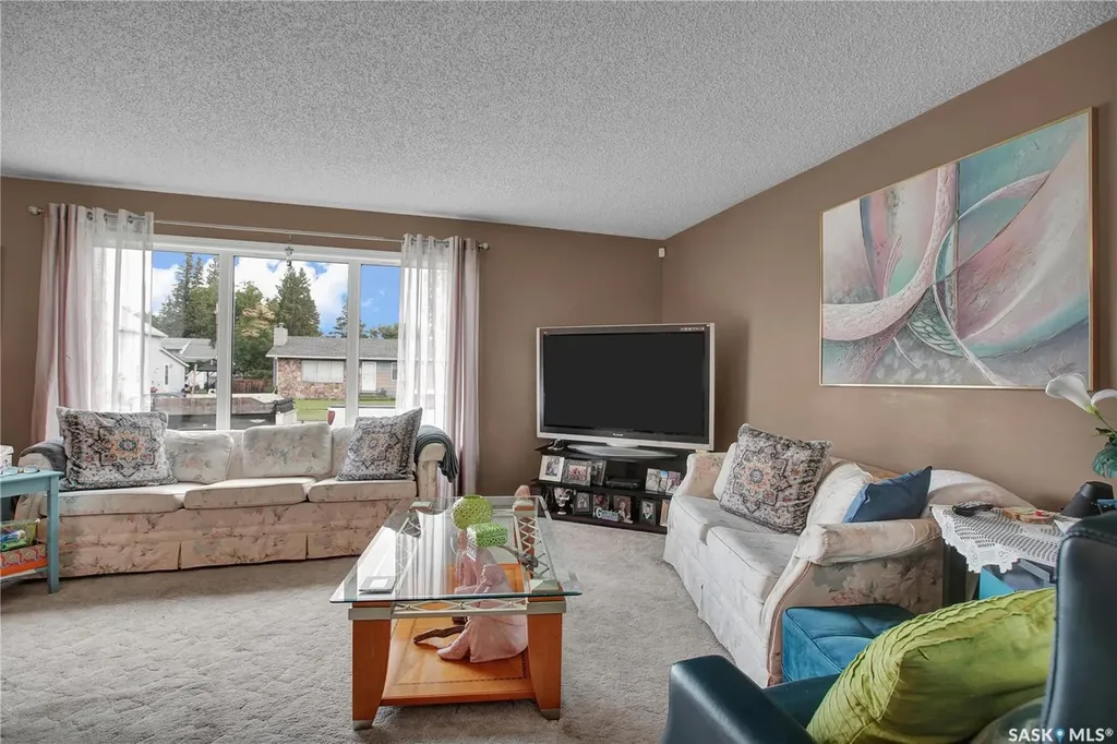 1005 10th Street Rosthern SK S0K 3R0