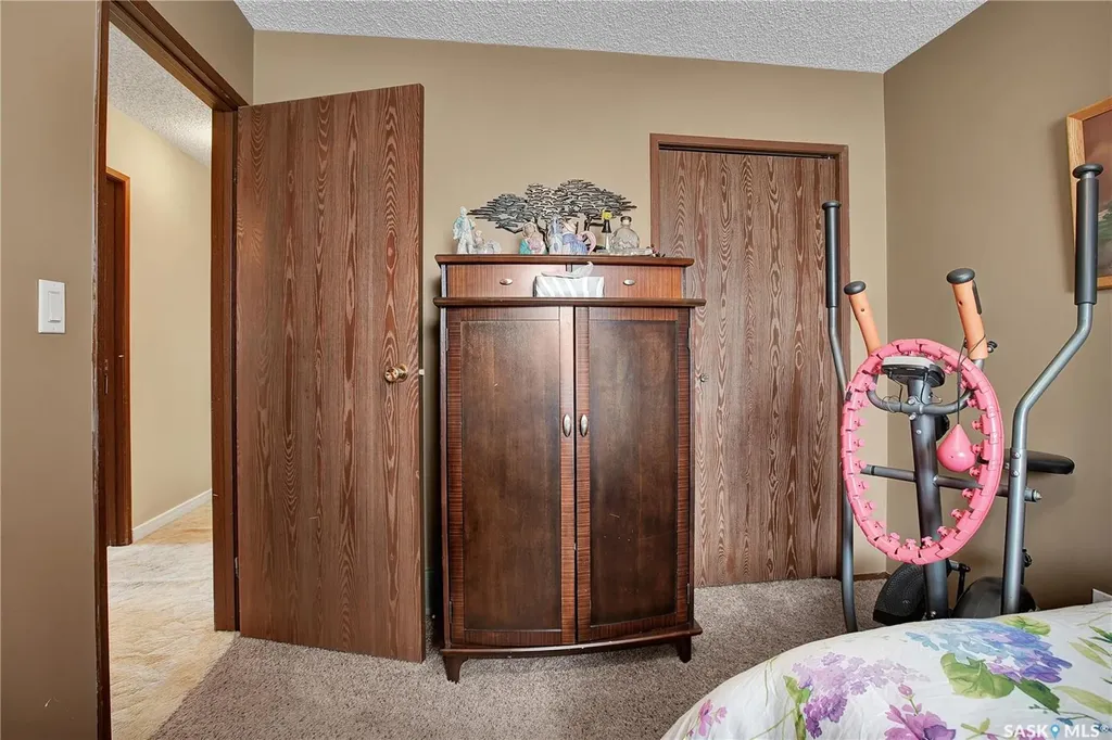 1005 10th Street Rosthern SK S0K 3R0