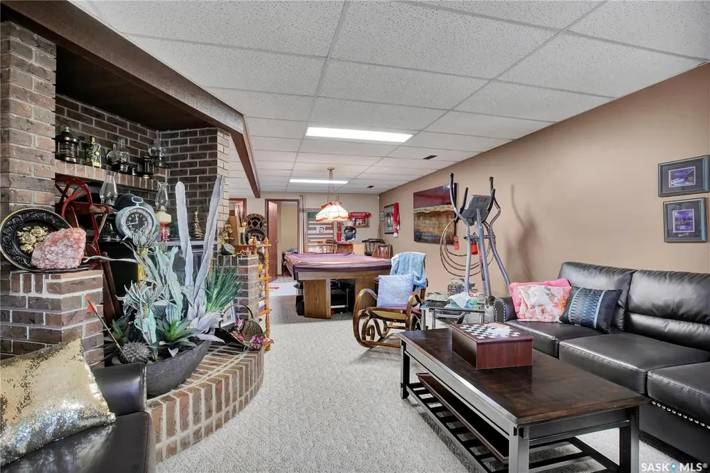 1005 10th Street Rosthern SK S0K 3R0