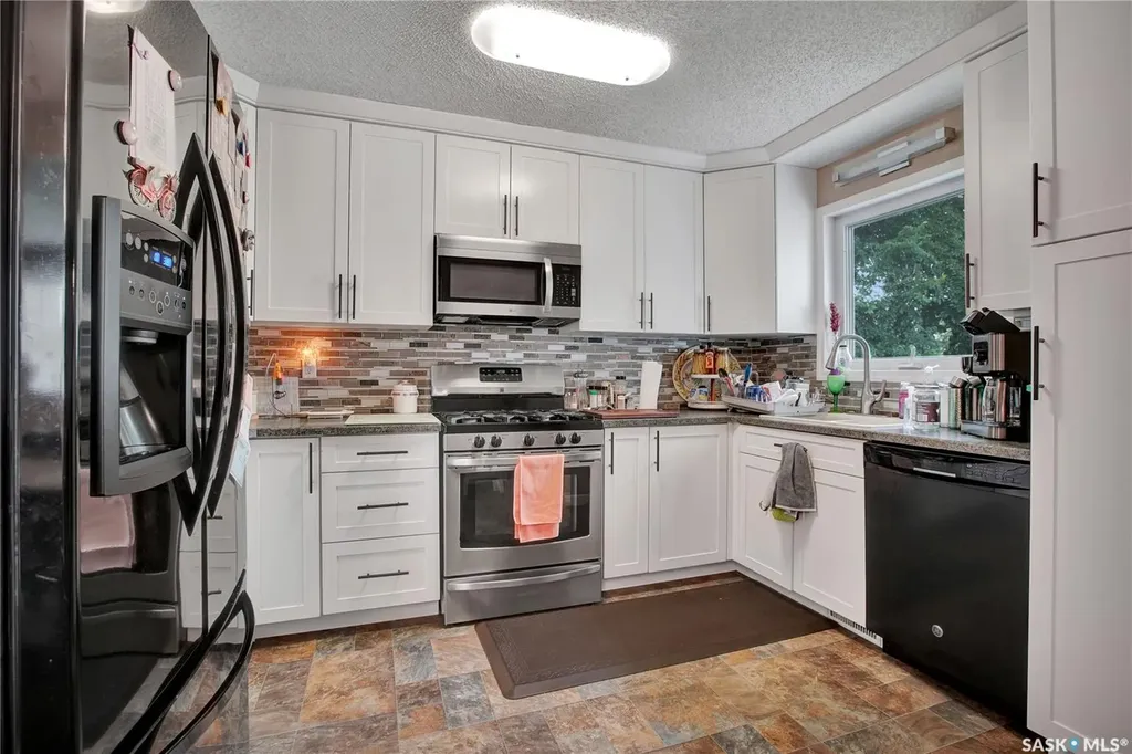 1005 10th Street Rosthern SK S0K 3R0