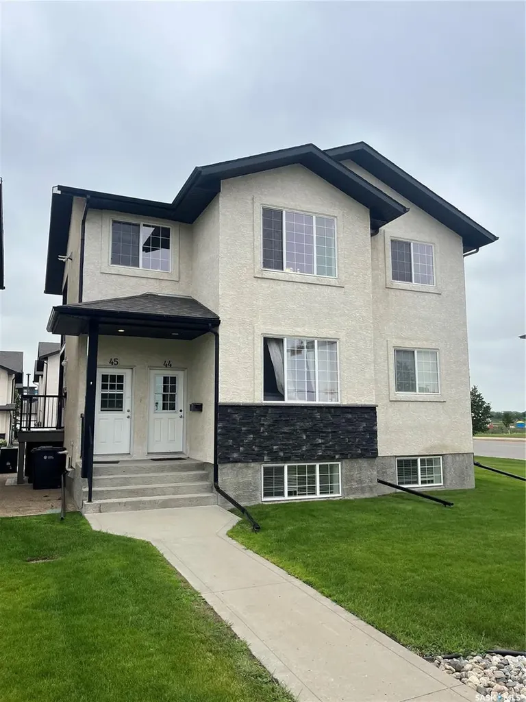 4640 Harbour Landing Drive Regina SK S4W 0B8